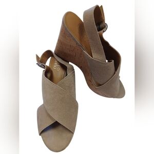 Franko Sarto Fawn Colored Suede Crossover Straps Open Toe Wedge Sandals Size 9.5